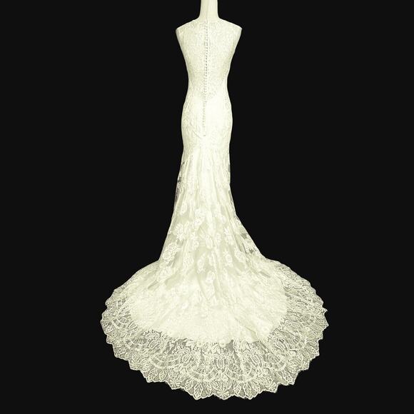 Allure Bridal Style 9068 Mermaid Style Sheer Back Lace Gown Ivory Size 4 - Picture 2 of 11